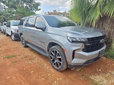 Auto - Chevrolet Suburban