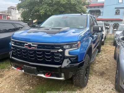 Auto - Chevrolet Cheyenne